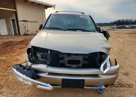 2003 Oldsmobile Bravada z USA, uszkodzony, nr VIN 1GHDS13S632208188
